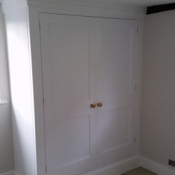 Bespoke Fitted Wardrobe in London 19